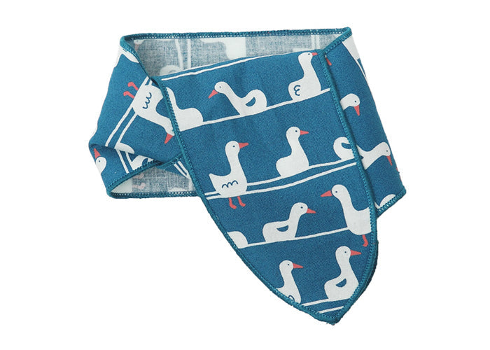 Goose Form-Scarf - Barky